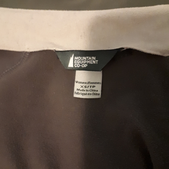 ā¼ļø MEC Grey Zip Running Jacket Size XS - Picture 7 of 7